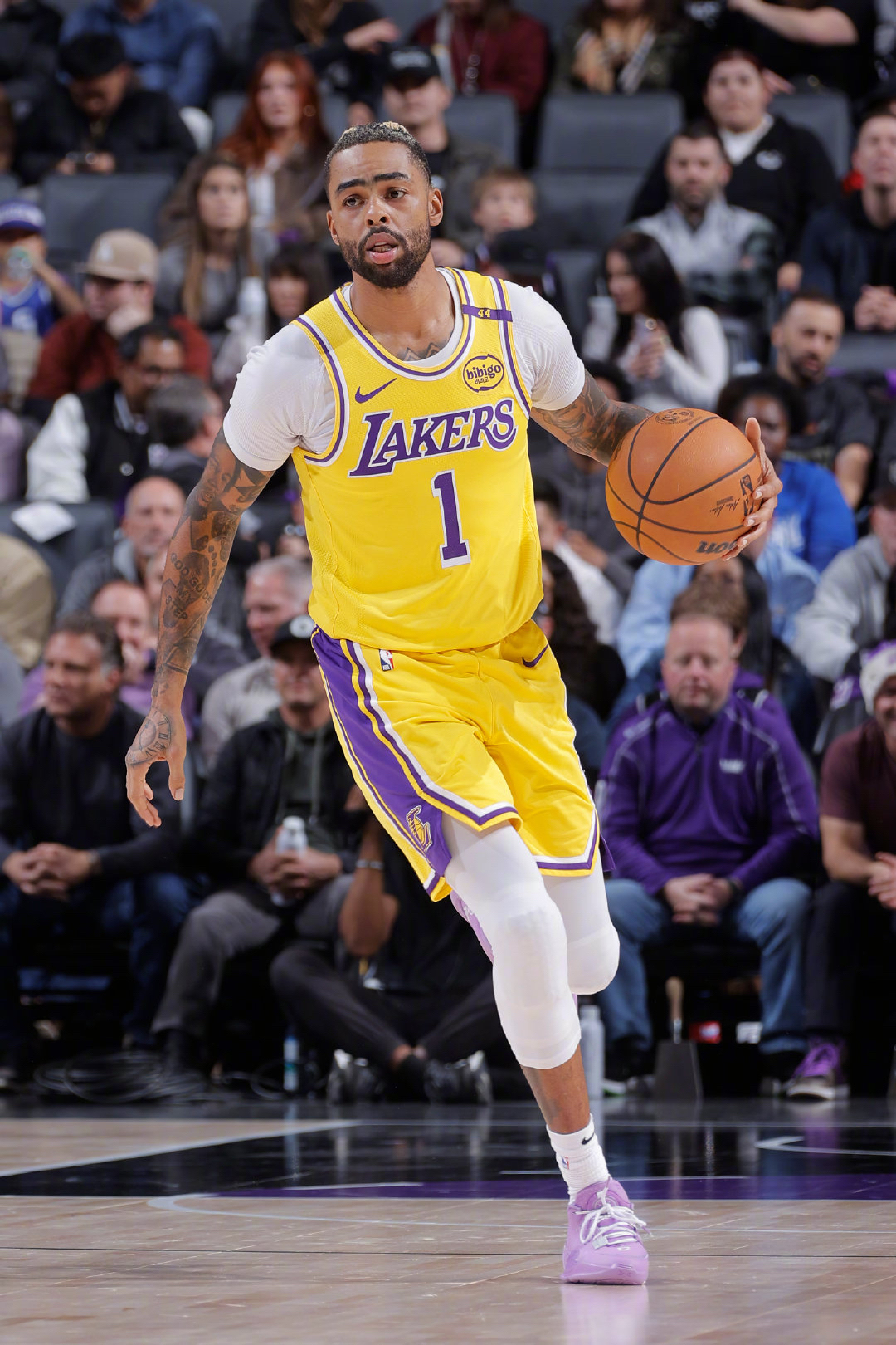  勇士带队取胜！，浓眉哥重要时刻出色发挥比赛高潮迭起