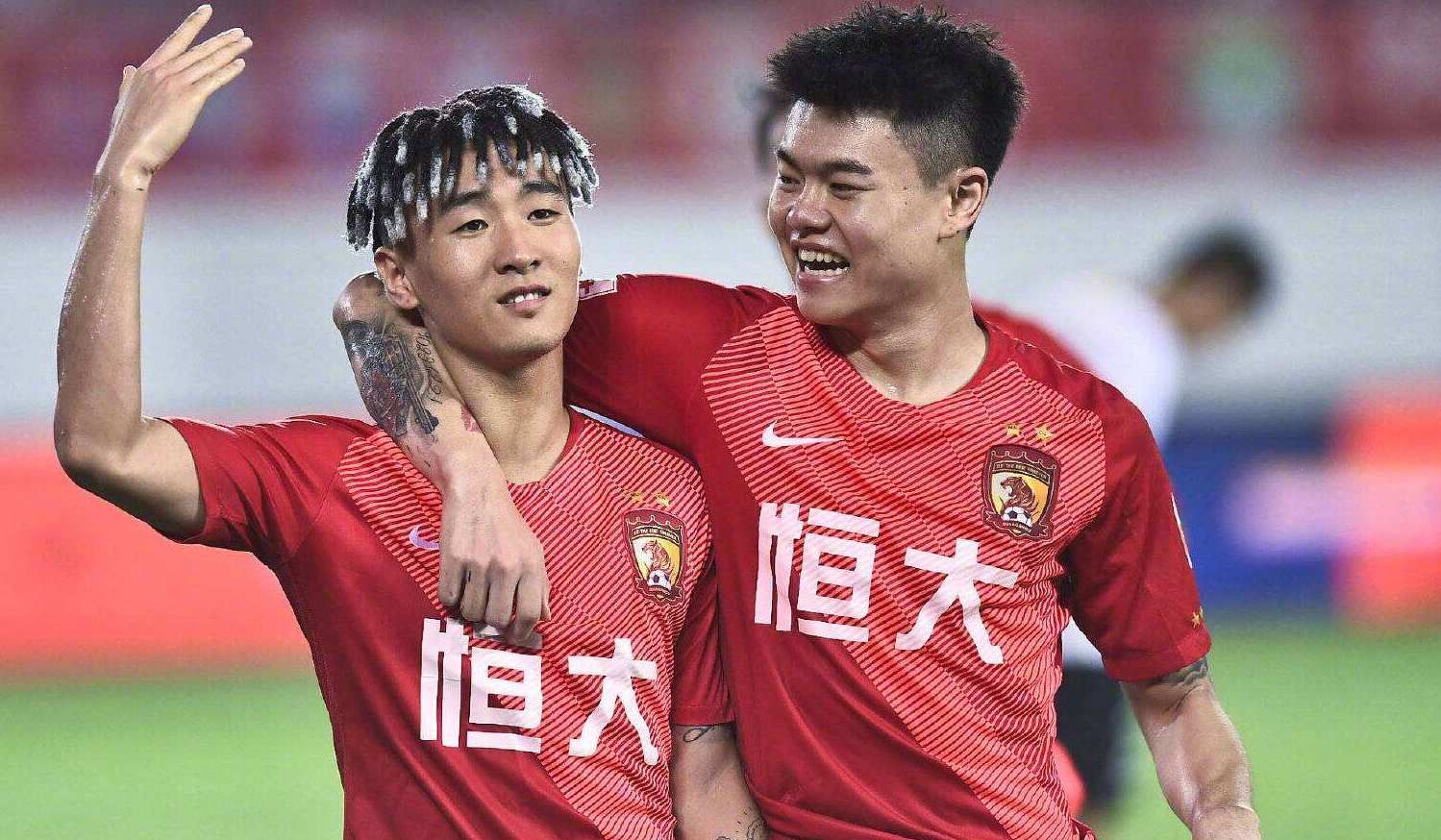 燕山暴熊队对阵岭南雪豹队，橄榄球联赛失利，内线统治篮板——边后卫成为亮点(北榄城vs曼谷联合队)