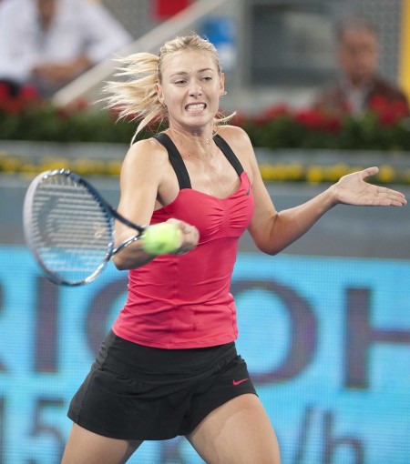 关于莎拉波娃重返赛场，重返赛场首场状态出色，西班牙队观众沸腾！比赛高潮迭起的信息