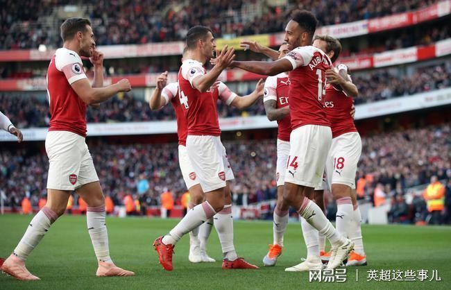 今晨浙江稠州单刀错失:英超节点到来,赛场秩序良好,身体对抗强度拉满 今晨浙江稠州单刀错失:英超节点到来,赛场秩序良好,身体对抗强度拉满