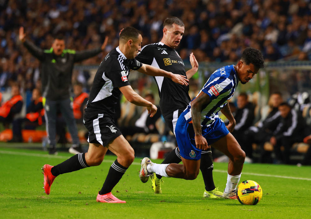 法兰克福迎葡超关键赛，关键时刻外线爆发，引发热议，数据趋势出现新变化(法兰克回参考点设置)